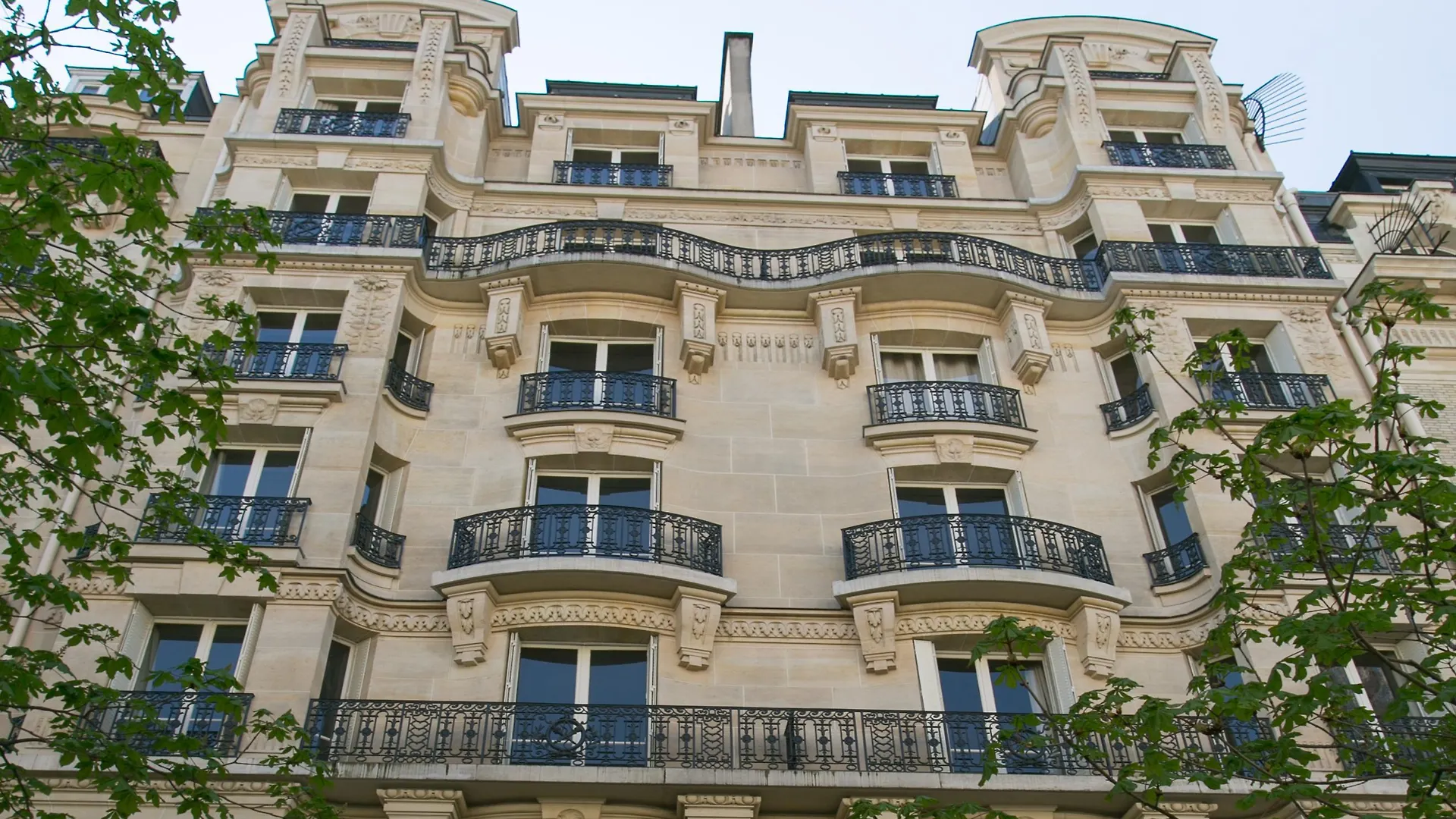 *** Aparthotel Residence Charles Floquet Paris France