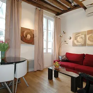 Holidaysinparis-bourg Tibourg Ii Apartamento